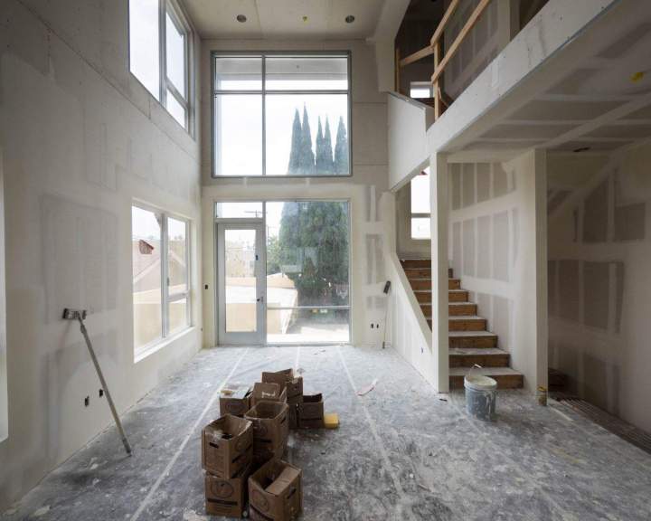 Travaux de peinture pour améliorer l'esthétique de votre bâtiment